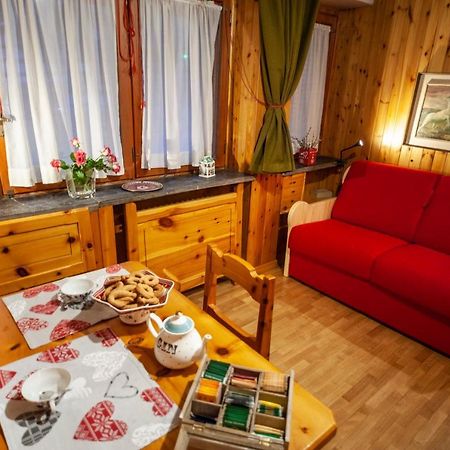 Casa-Chalet, In Centro A Courmayeur! Exterior foto
